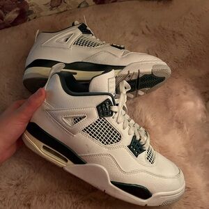 Green Jordan 4s